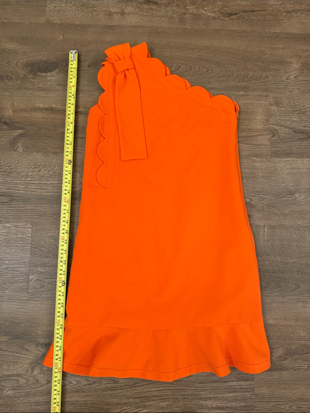 Victoria Beckham One-Shoulder Scallop Dress In Bright Orange
